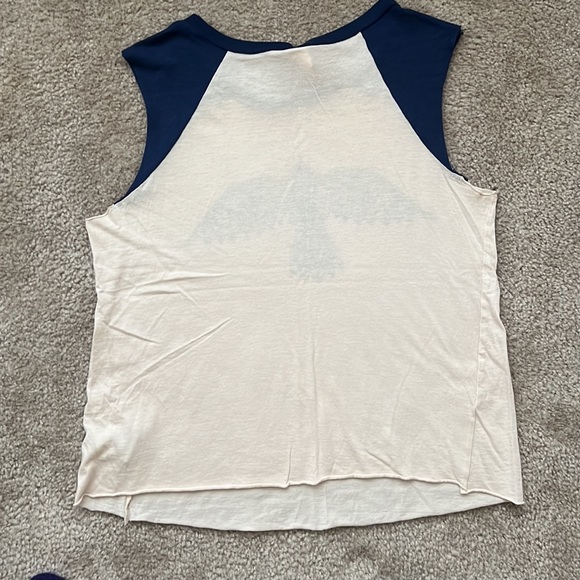 LA Hearts sleeveless tshirt - soaring bird motif - Sz S - Picture 4 of 5